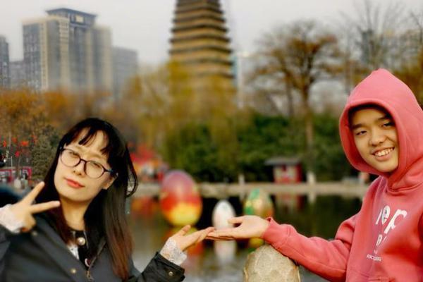 火车站找美女服务 _ 环保手抄报,火车站哪里有美女