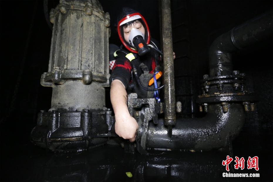 株洲河边快餐怎么走 _ 黑色钢丝袜,株洲快餐在哪